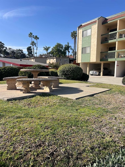 8000 University Ave Unit 201, La Mesa, CA 91942