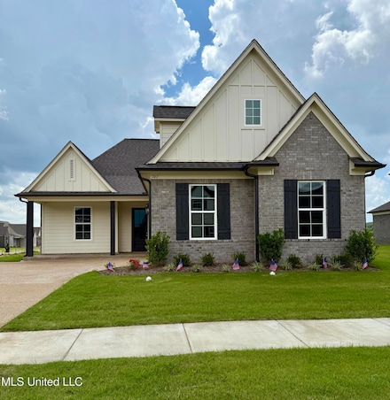 767 Coahoma Ct, Hernando, MS 38651