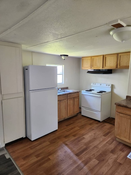 134 Hussey Mobile Home Park Ln, Beulaville, NC 28518