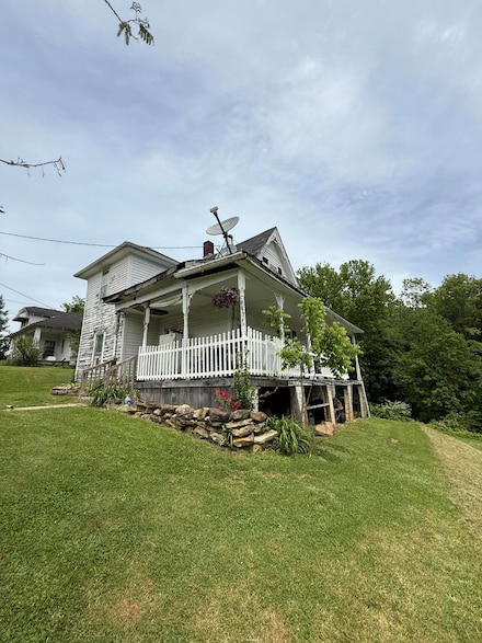 260 E Center St, Beattyville, KY 41311