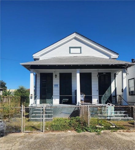 1623 Urquhart St, New Orleans, LA 70116