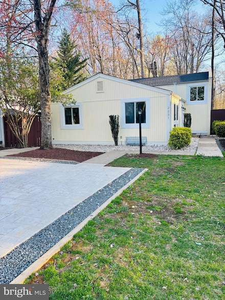 2231 Sanibel Dr, Reston, VA 20191