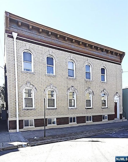 31 Macarthur Ave, Garfield, NJ 07026