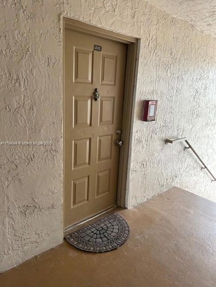 15201 SW 80th St Unit 302, Miami, FL 33193