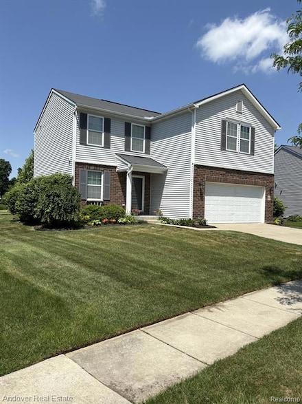 8213 Bayberry Ct, Dexter, MI 48130