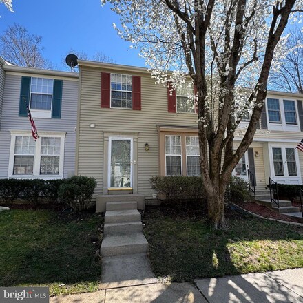 2557 Log Mill Ct, Crofton, MD 21114