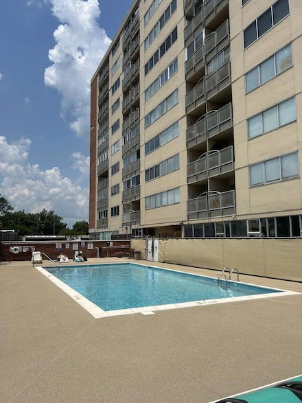 2121 Nicholasville Rd Unit 410, Lexington, KY 40503