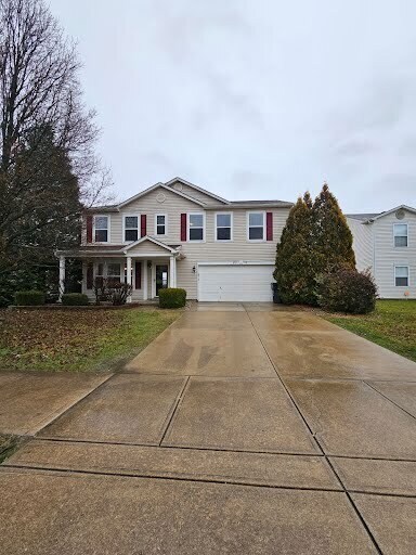 8218 S Shady Trail Dr, Pendleton, IN 46064
