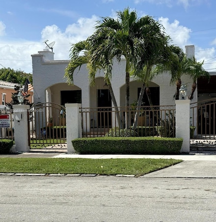 2271 SW 25th St, Miami, FL 33133
