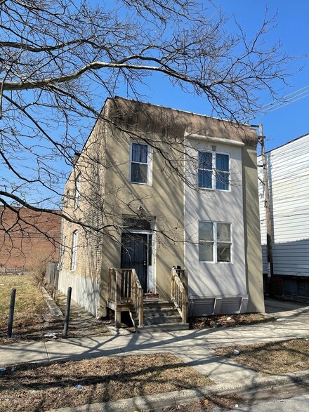 7614 S Maryland Ave, Chicago, IL 60619
