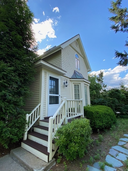 578 Marrett Rd, Lexington, MA 02421