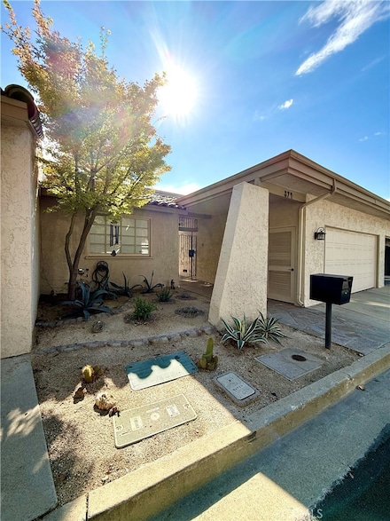 874 W Highpoint Dr, Claremont, CA 91711