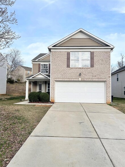 1220 Willow Bridge Ct, Charlotte, NC 28216