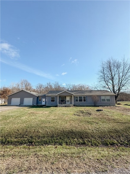 10181 Firebaugh St, Robinson, IL 62454
