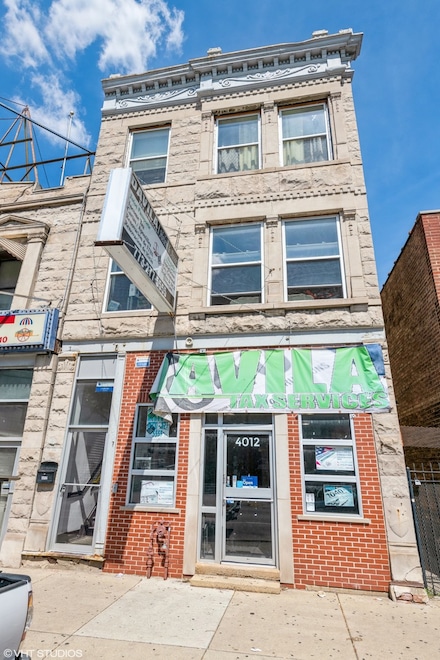 4012 W Armitage Ave Unit 2F, Chicago, IL 60639