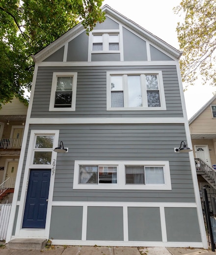 2957 N Avers Ave Unit 1F, Chicago, IL 60618