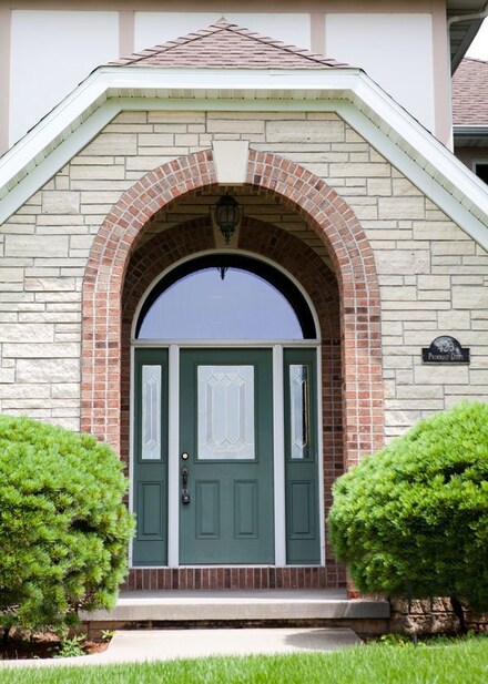 423 Primrose Dr, Hudson, IA 50643