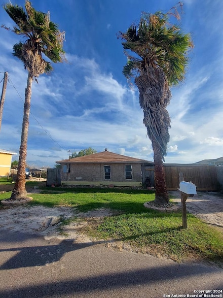 117 Sea Side Dr, Corpus Christi, TX 78418
