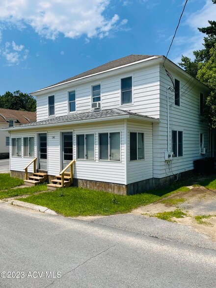 194 Smith St, Dannemora, NY 12929