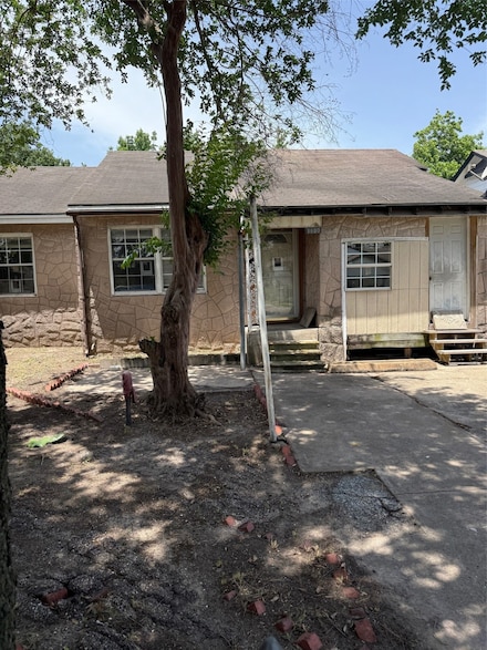 1130 Hoffman St, Houston, TX 77020