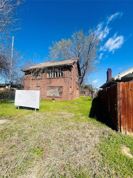 2011 Winbern St, Houston, TX 77004