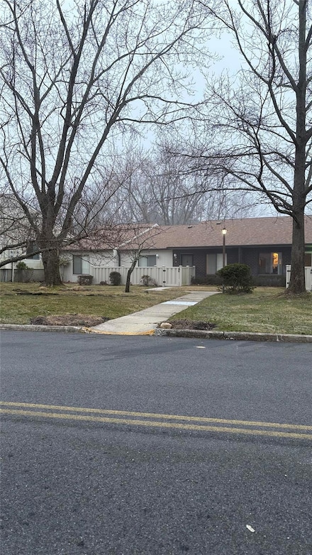 212 Birchwood Rd, Coram, NY 11727