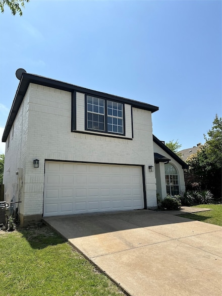 1366 Westview Dr, Garland, TX 75040