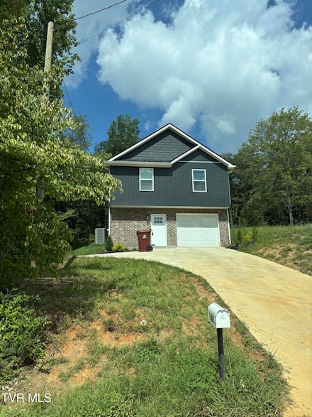 1412 Indian Ridge Rd, Johnson City, TN 37604