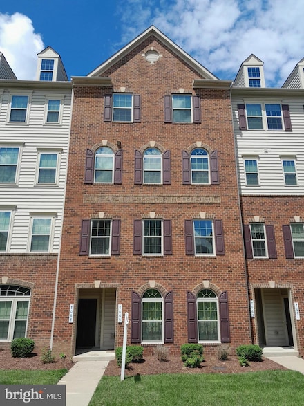7065 Darbey Knoll Dr, Gainesville, VA 20155
