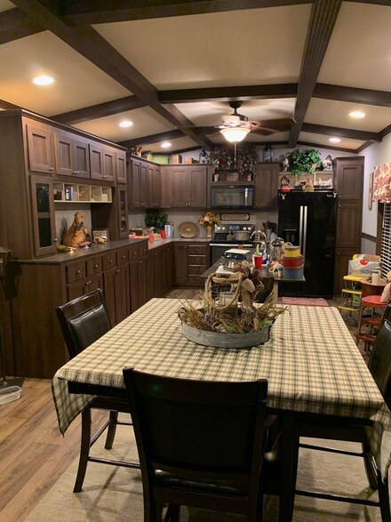 575 Taylors Creek Rd, Carlisle, KY 40311