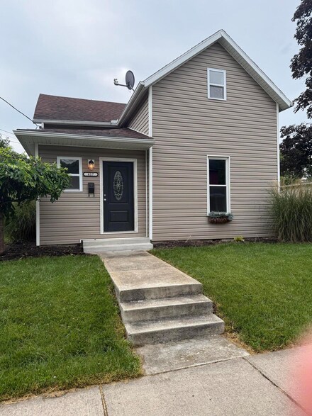 417 N Pearl St, Covington, OH 45318