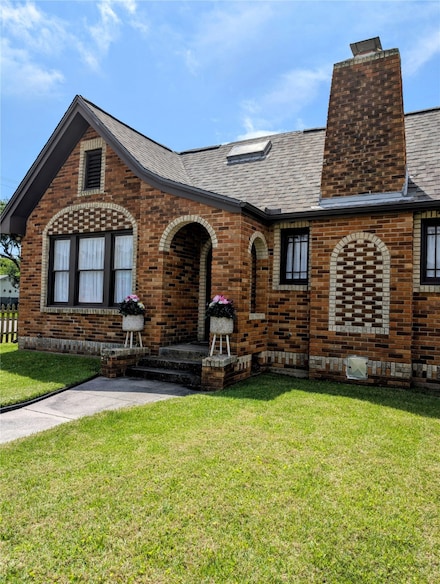 4701 Woodrow Ave, Galveston, TX 77551