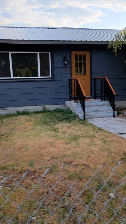 308 S Maple St, Townsend, MT 59644