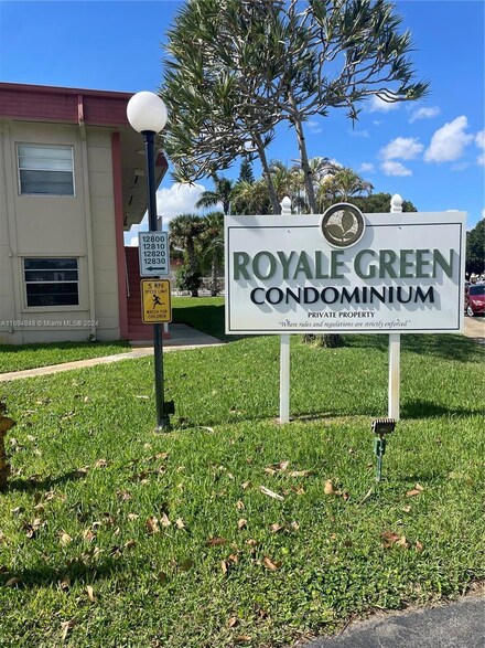 12850 SW 43rd Dr Unit 260, Miami, FL 33175