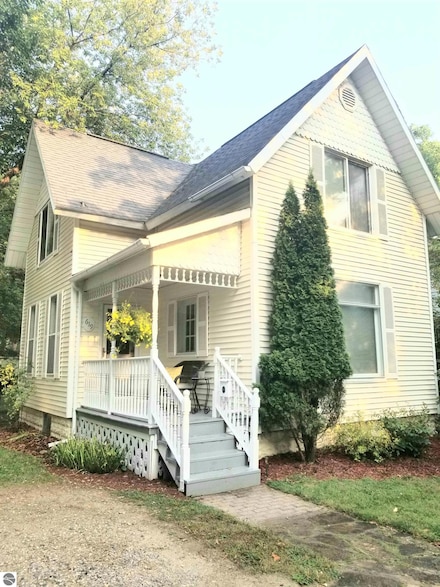 619 S Pine St, Mount Pleasant, MI 48858