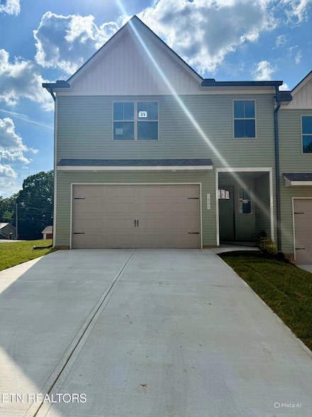 1805 Bennett Village Dr, Maryville, TN 37804