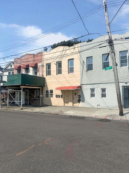 9904 212th St, Queens Village, NY 11429