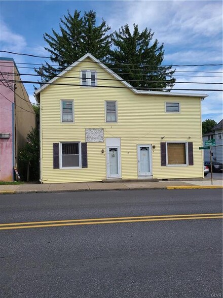 51 S Broadway, Wind Gap, PA 18091