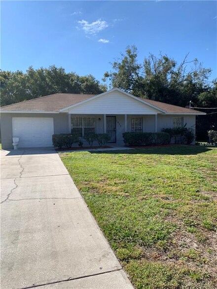 6570 Willow St, Mount Dora, FL 32757