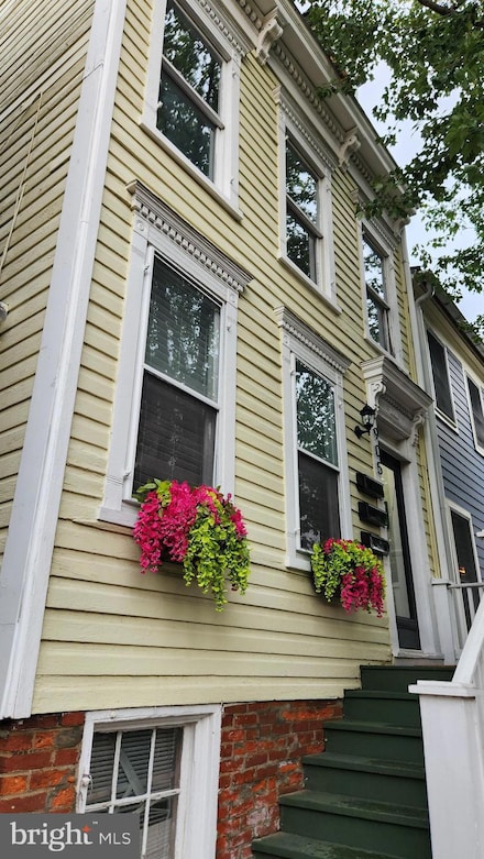 905 Duke St Unit B, Alexandria, VA 22314