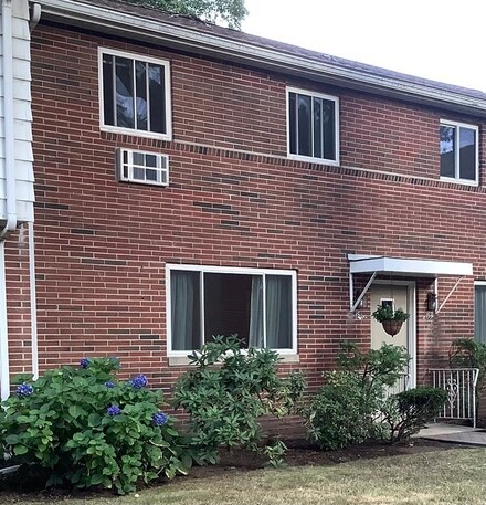 155 Bishop Dr, Framingham, MA 01702