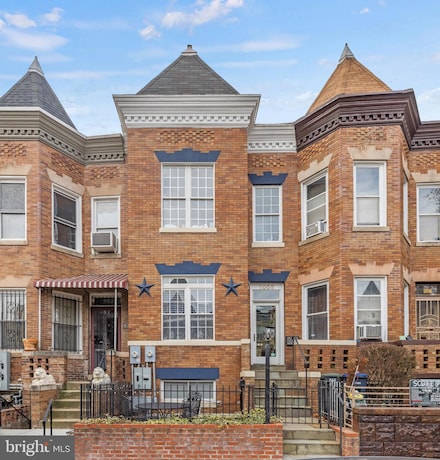 3008 11th St NW Unit A, Washington, DC 20001