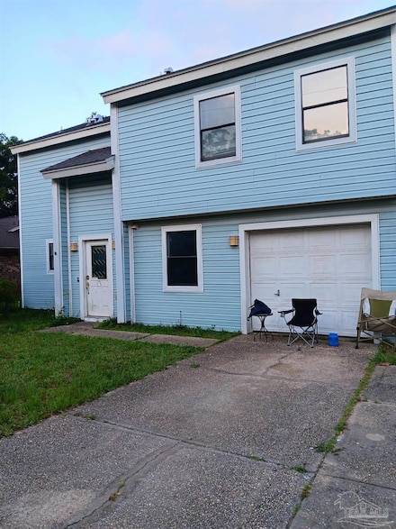5877 Somerset Dr, Pensacola, FL 32526
