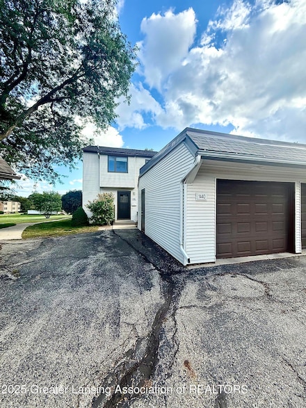 1440 Roxburgh Ave, East Lansing, MI 48823