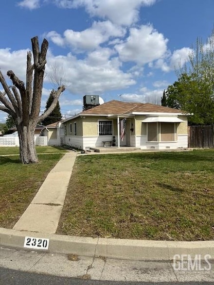 2320 Olympic Dr, Bakersfield, CA 93308