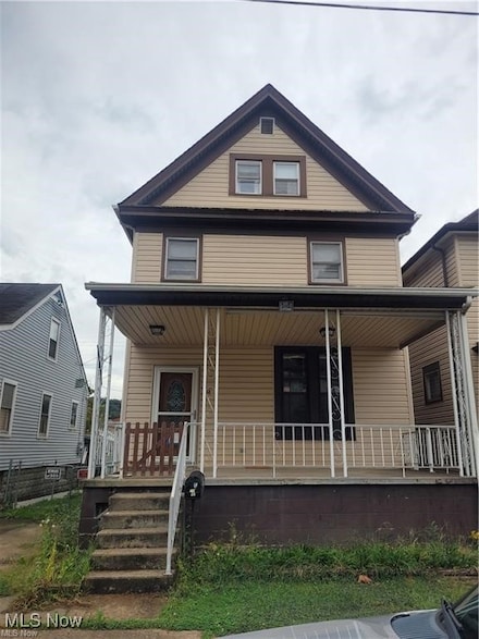 212 N 7th St, Martins Ferry, OH 43935