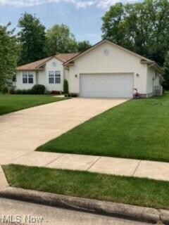 27 Cherokee Ln, Columbiana, OH 44408
