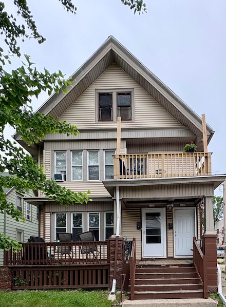 1333 N 43rd St Unit 1335, Milwaukee, WI 53208