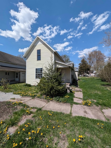 315 W Oakridge Ave, Goshen, IN 46528