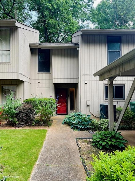 6220 Brookwood Rd, Norcross, GA 30092